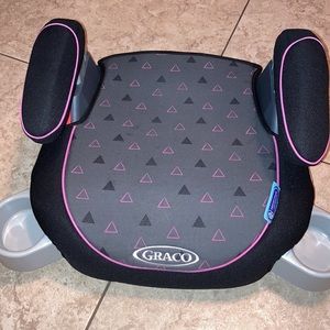 Booster seat very clean